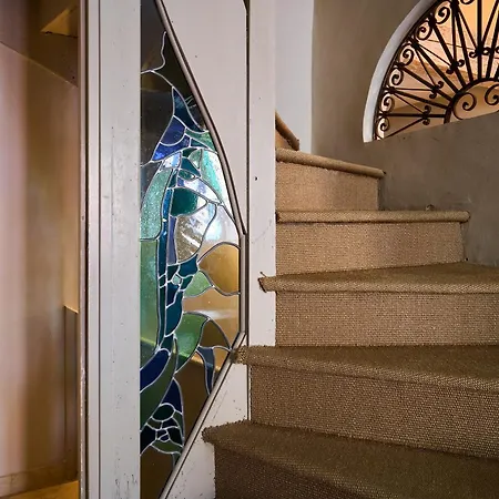 Casa Royal: Direct Cité View With Nearby Free Parking Carcassonne