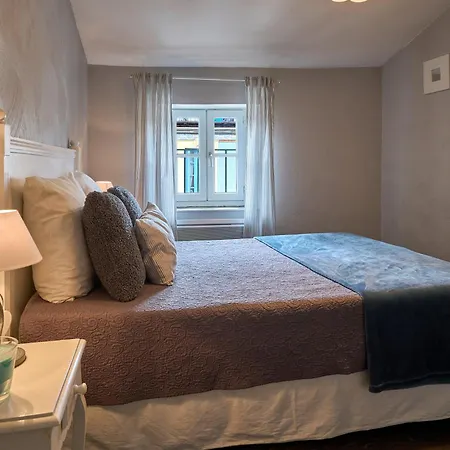 Casa Royal: Direct Cité View With Nearby Free Parking